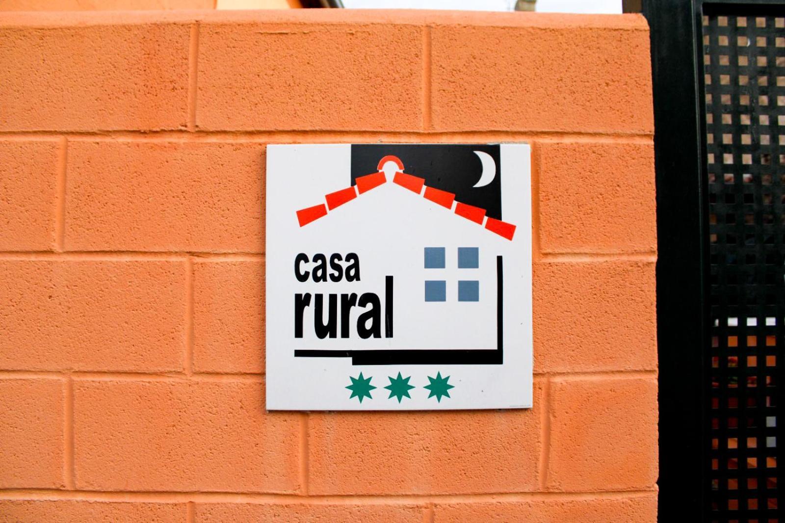 Casa Rural El Horno De La Aldegueela Torrecaballeros Exterior foto